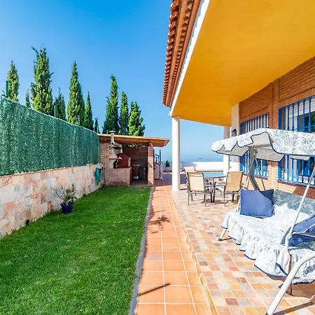 Casa Blanca Villa *
